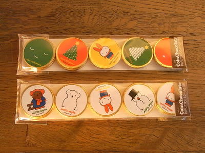 お菓子をならべて