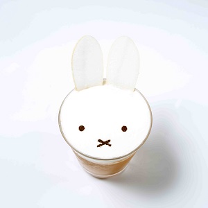 ミッフィーカフェアイスラテ