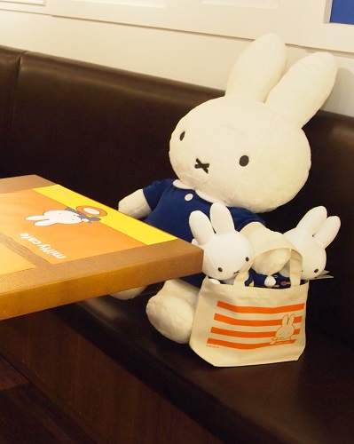 ミッフィーカフェぬいぐるみ