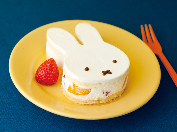 5/22 宝島社より「セルクル＆ステンシルつきでかんたん！ かわいい！ ミッフィーのカフェレシピBOOK」発売