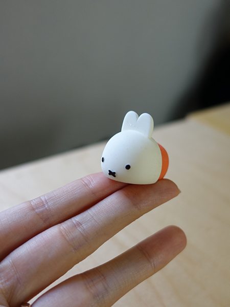 もにまるず