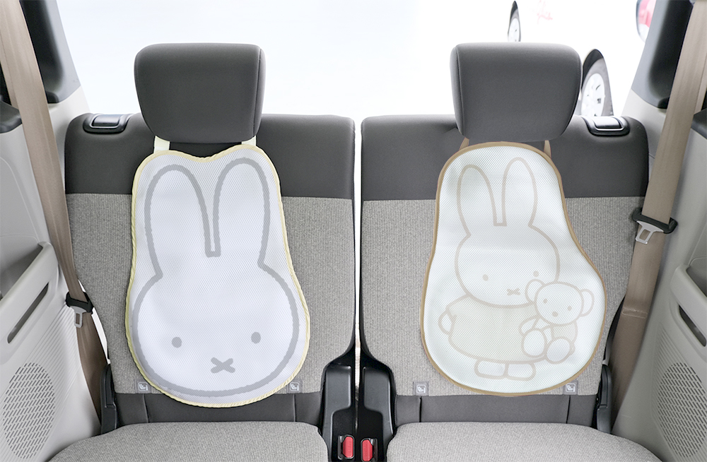 保冷剤が入るカーシートパッド（ニコット）