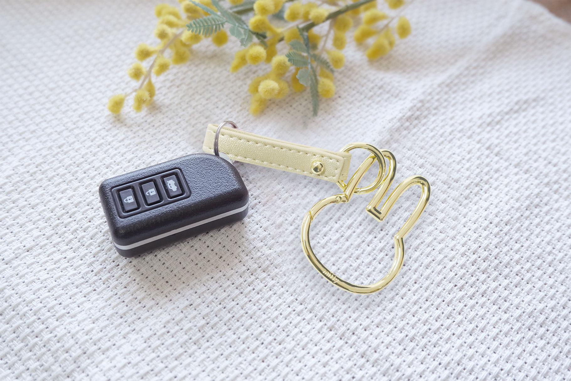 カラビナスマートキーホルダー（ニコット）