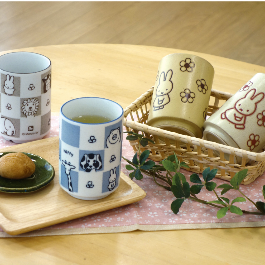 ゆのみ（金正陶器）