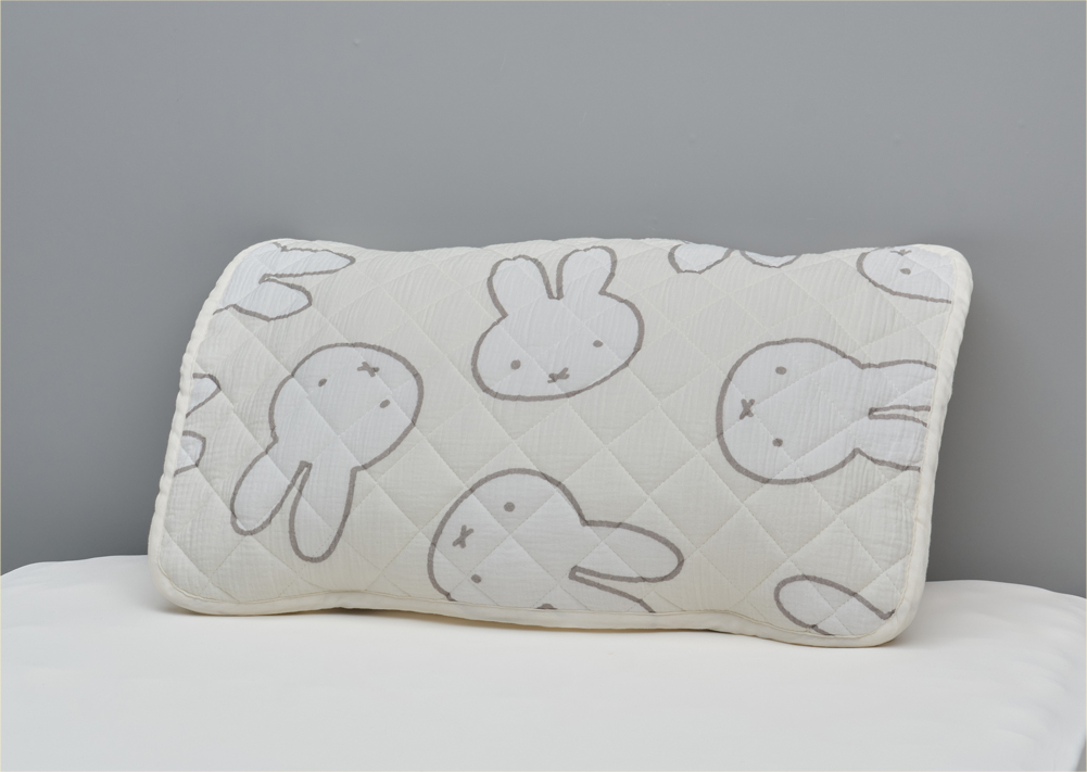 西川　ミッフィー　枕カバー