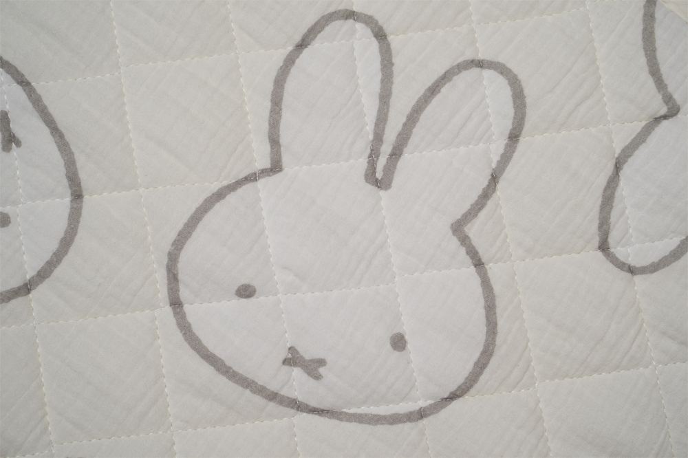 西川　ミッフィー　ひざ掛け