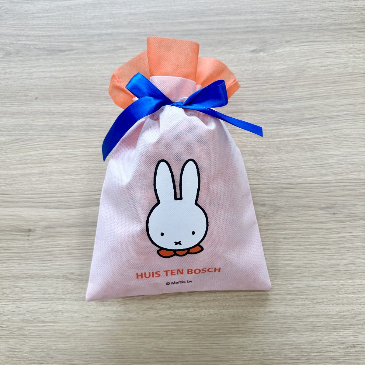 コラム_ミッフィー公式ショップのラッピング