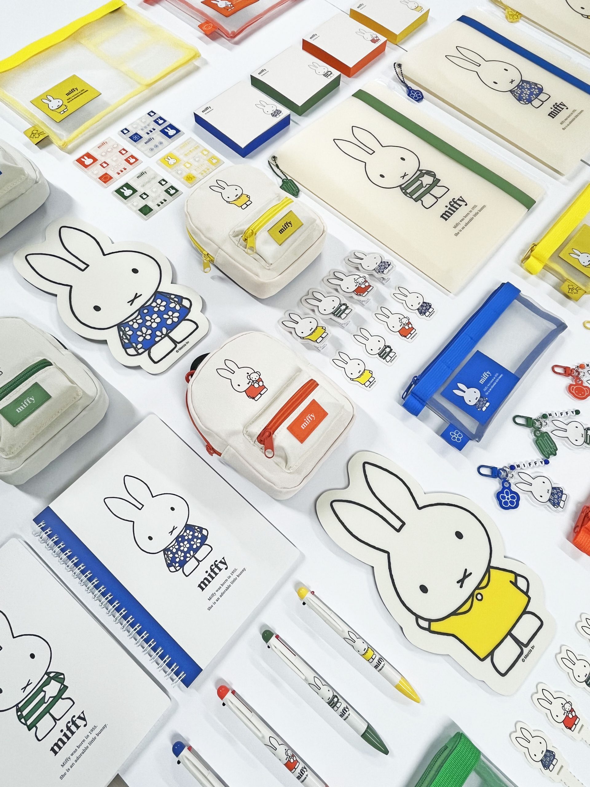 ミッフィー　クツワ　ブルーナ・カラーシリーズ