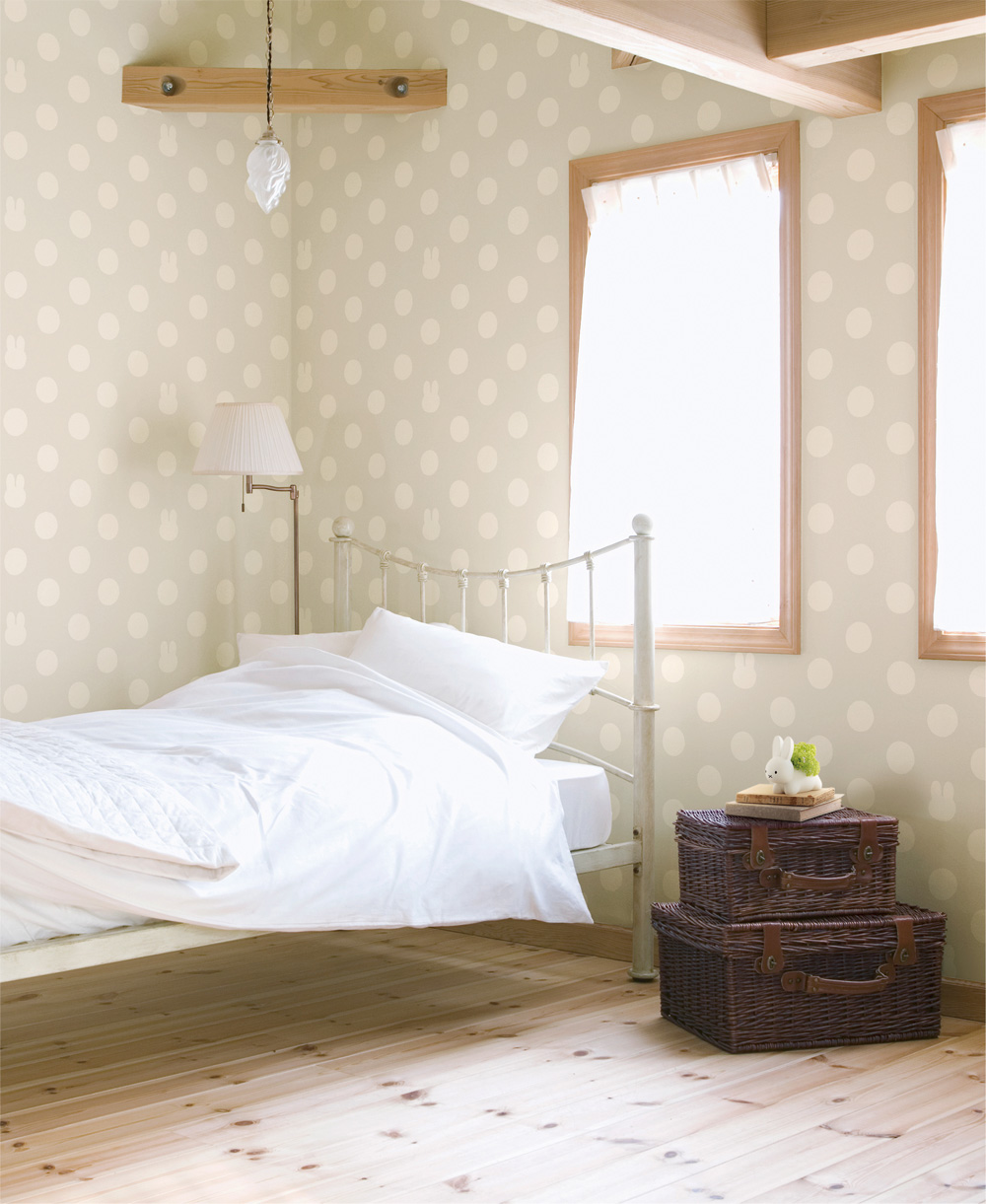 リリカラ_壁紙　ミッフィー　2024