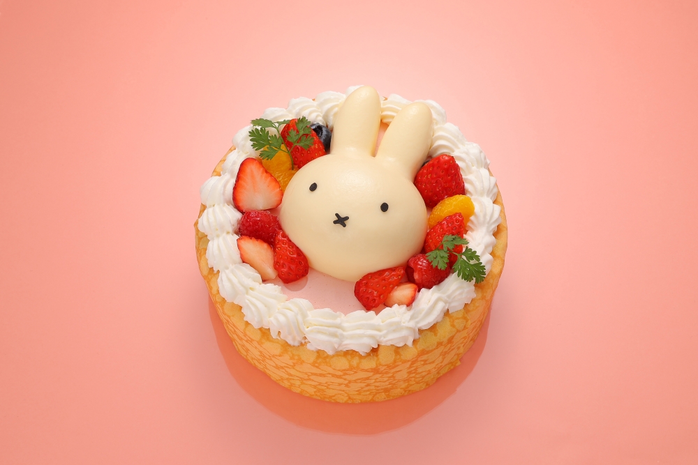 ミッフィー　ケーキ　オランダ家　ホールケーキ