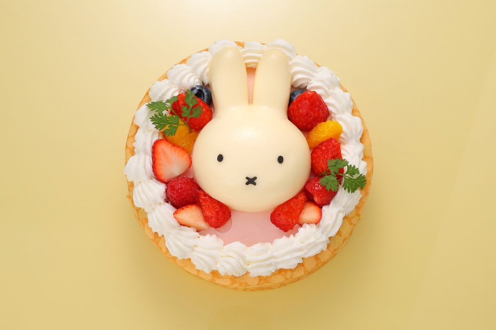 ミッフィー　ケーキ　オランダ家　ホールケーキ